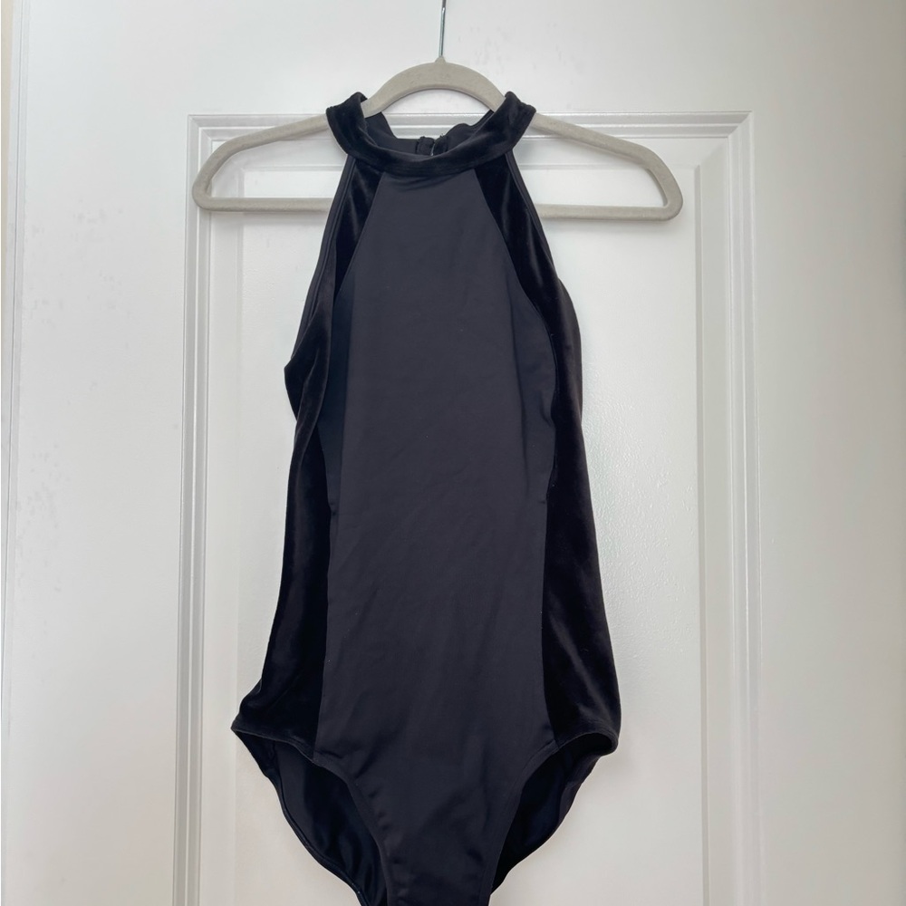 Eleve Dancewear Elegant Black Velvet Leotard, size S